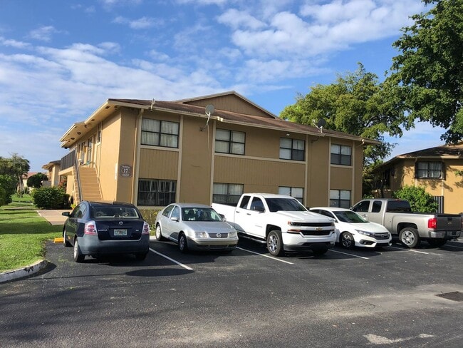 Building Photo - 6660 W 26th Ct