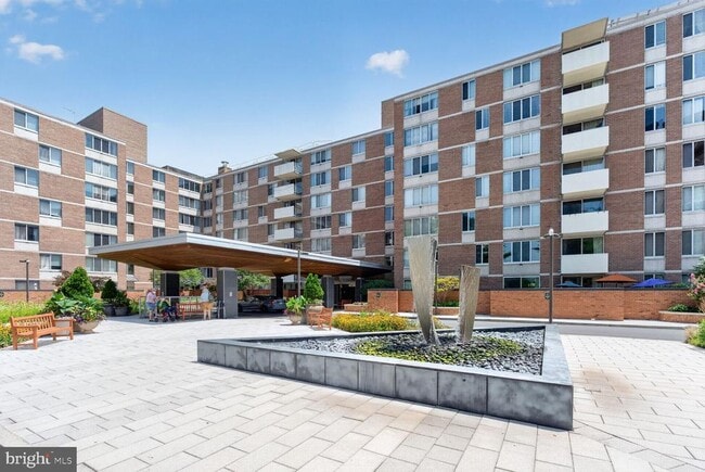 Building Photo - 2939 Van Ness St NW Unit 739