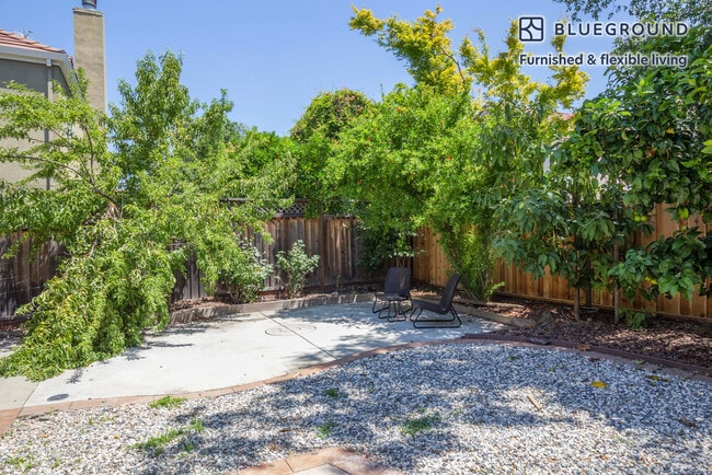 4618 Salina Dr