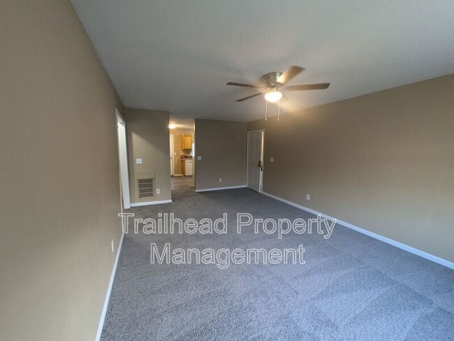 Photo - 215 S Hudson St