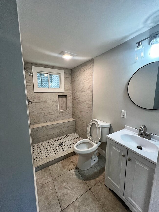 Photo - 237 Cowden St Unit 1