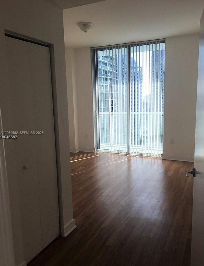 Photo - 79 SW 12th St Unidad 3006S