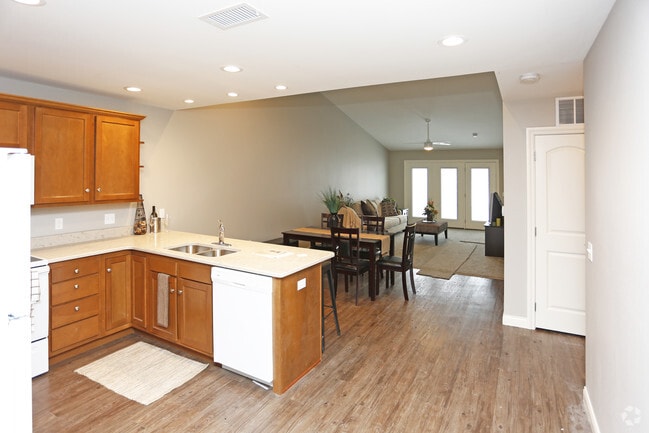 Kitchen - Villas at Victory Place