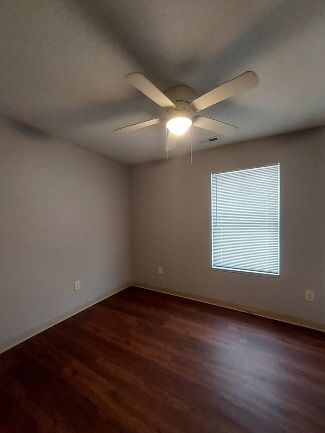 Photo - 179 S 6th St Unidad D