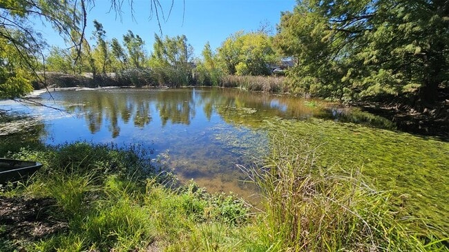 Photo - 170 Interstate Dr Unit A