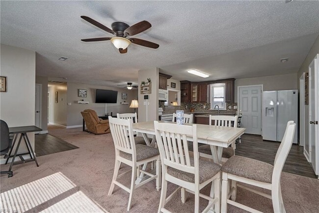 Photo - 440 N Oceana Blvd