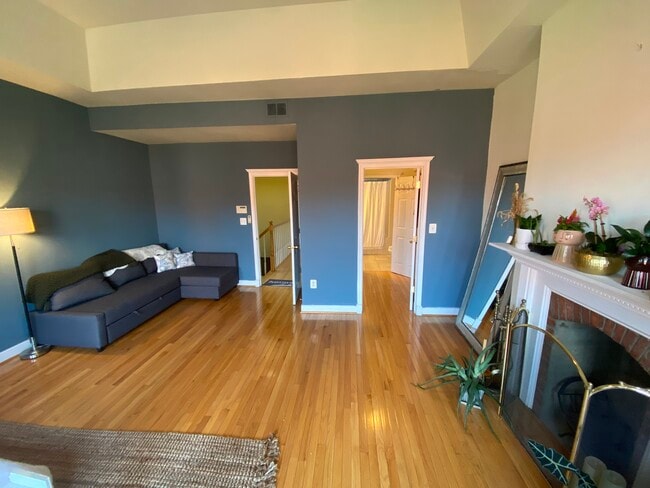 Photo - 1820 Madison Ave Unidad Room 3F