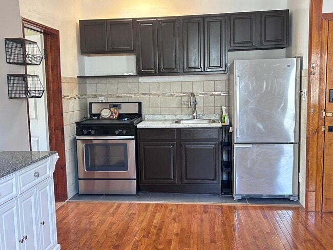 Photo - 257 Marion St Unit 2nd Floor