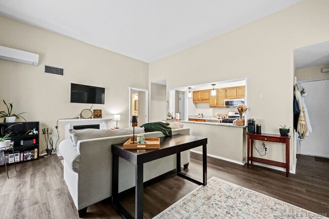 Photo - 9 Talcott Ridge Rd Unit A4