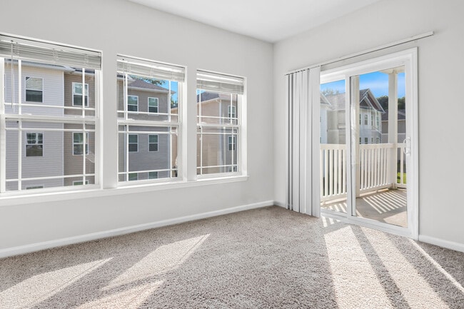 Photo - Latitude at Richmond Hill