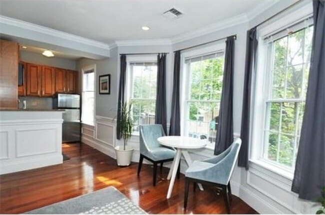 Photo - 613-615-615 Dorchester Ave Unit 2