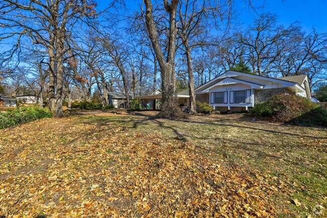 Building Photo - 612 N Sweetgum Ave Rental