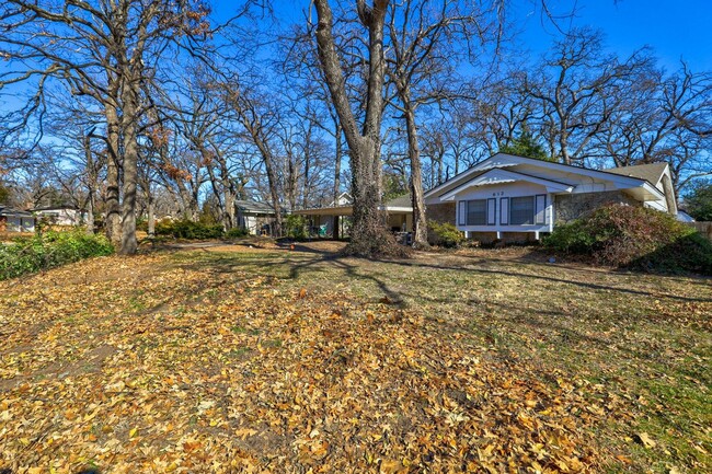 Photo - 612 N Sweetgum Ave House