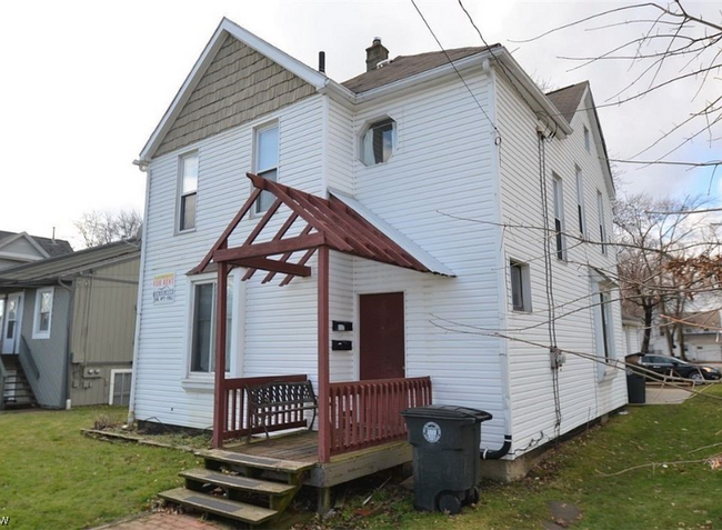 Building Photo - 450 Allyn St Rental