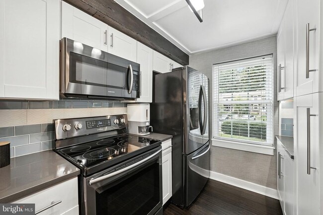 Building Photo - 8747 Susquehanna St Rental