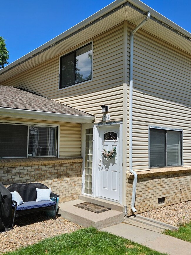 Everything you Need, 2 Bed, 1.5 Bath townh... - Everything you Need, 2 Bed, 1.5 Bath townh... Rental
