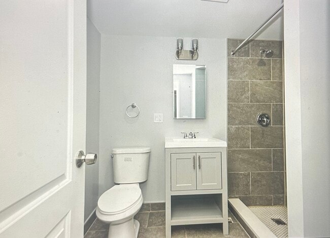 Photo - 7606 N Eastlake Ter Unit 2b