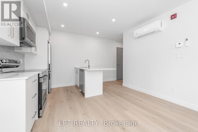 Photo - 250 Shakespeare St Unit 1