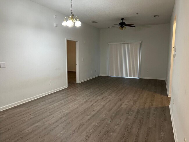 Photo - Spacious 3 bedroom condo located in a gate... Unidad 1