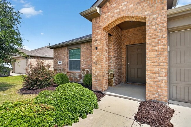 416 Azalea Dr