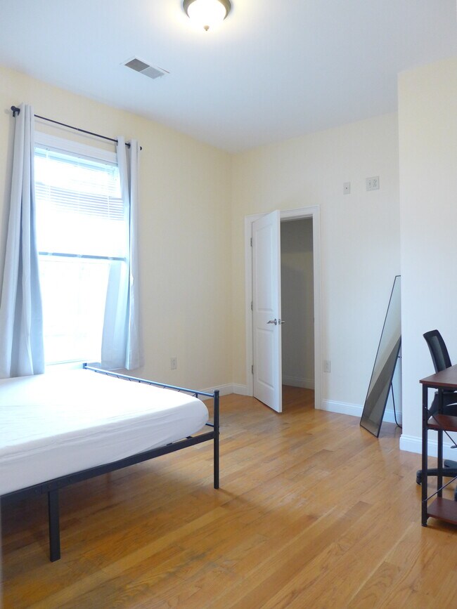 Photo - 50 Dudley St Unit 2