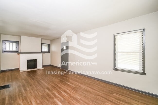 Photo - 1937 N Parker Ave