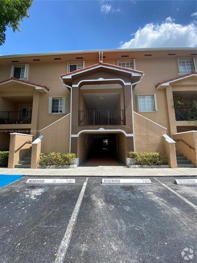 Building Photo - 17455 NW 75th Pl Unit 107 Rental
