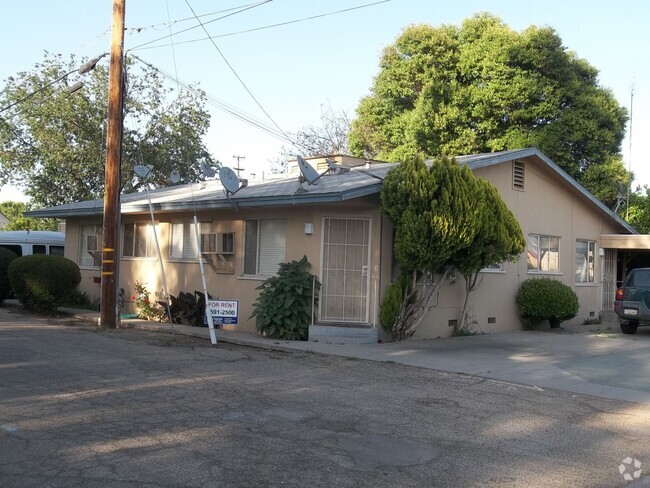 Building Photo - 1003 E El Monte Way Rental