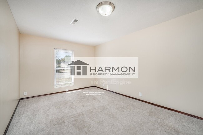 Photo - 2138 S Fieldcrest Cir