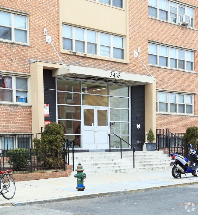 Photo - 3435 Holmead Pl NW Unit 610