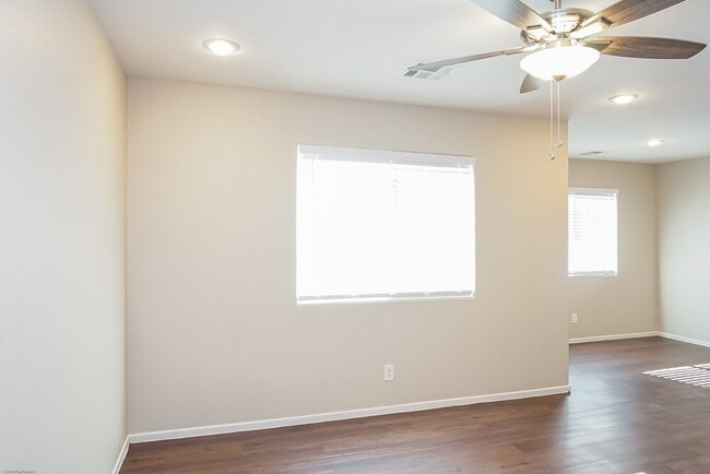 Photo - 9213 Millikan Ave