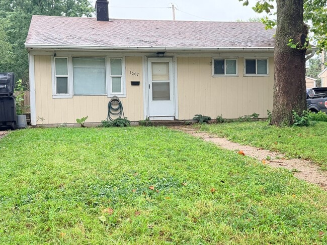 Photo - 1607 N 70th Ave