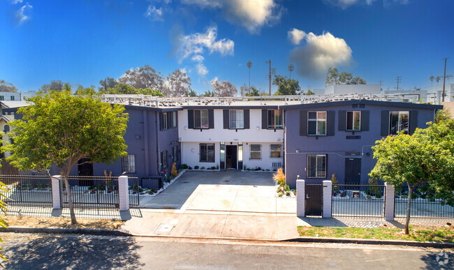 Building Photo - 1864 Cordova St Rental