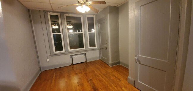 Photo - 260 Gross St Unidad Paliotta Properties