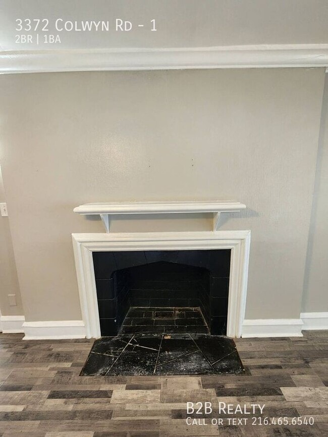 Photo - 3372 Colwyn Rd Unit 1