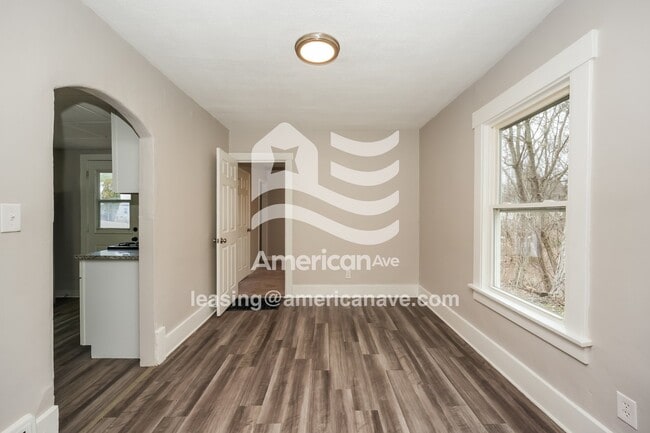 Photo - 1919 Widmer Ct NE