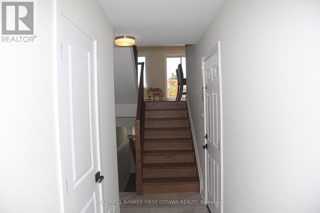 Photo - 166 Wallace St