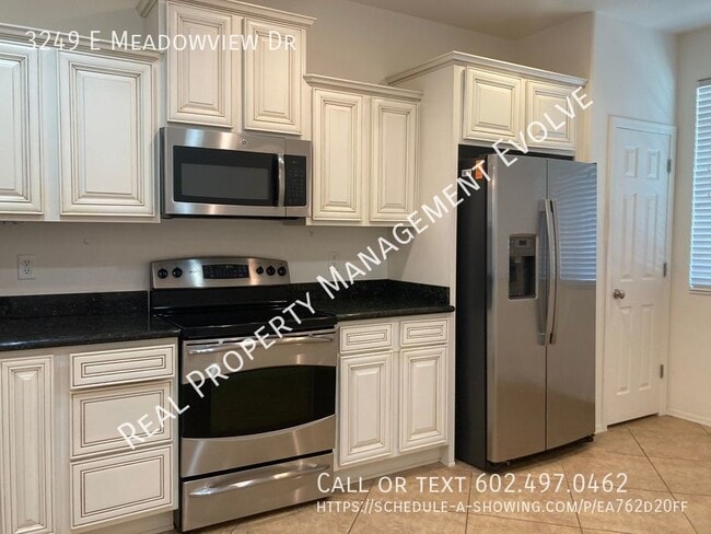 Photo - 3249 E Meadowview Dr
