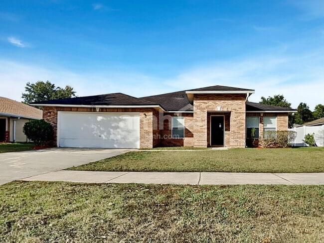 Building Photo - 11501 Brian Lakes Dr N