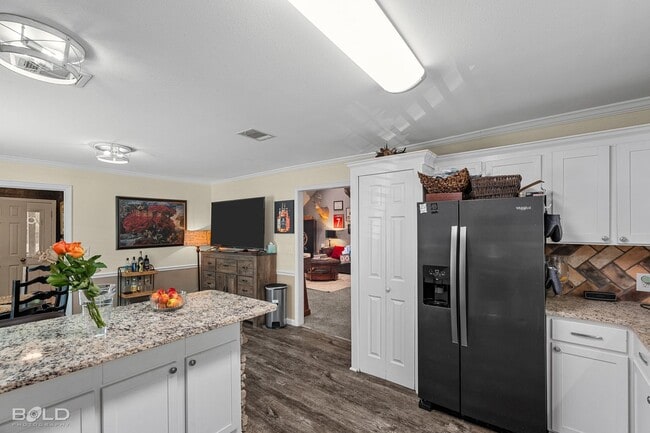 1034 Cattleman Tr-