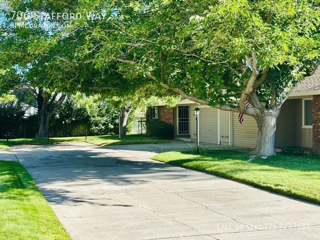 Photo - 706 Stafford Way