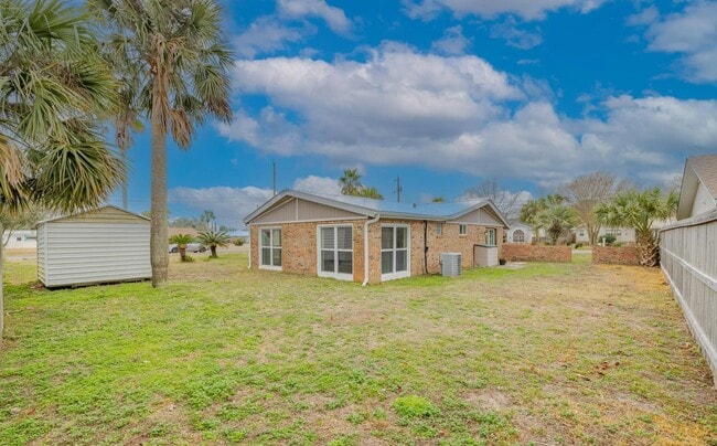 Photo - 403 E Gulf Blvd