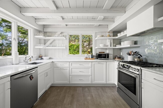 Photo - 1 Doc Ryder Dr