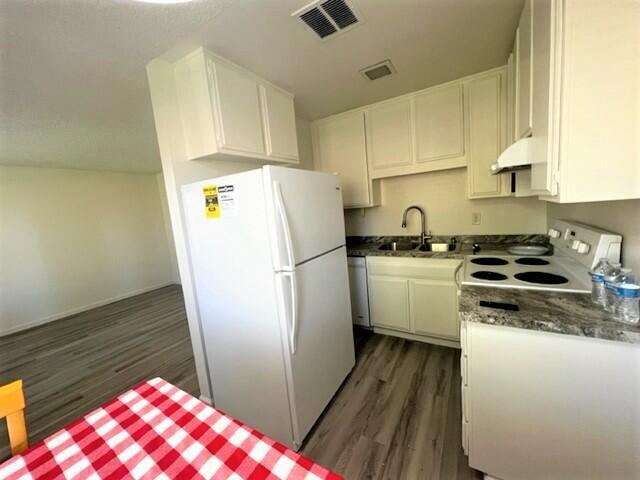 Building Photo - 82075 Country Club Dr Unit 48 Rental