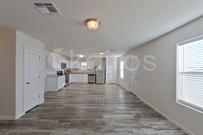 Photo - 3578 Koval Dr