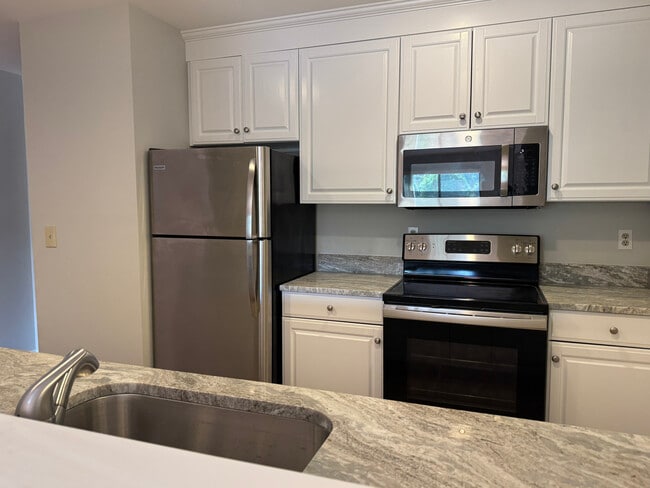 Photo - 96 Danbury Rd Unit G