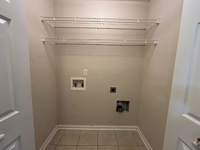 Photo - Condo For Rent