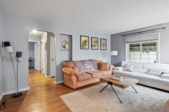 Photo - 839 Elmwood Ave