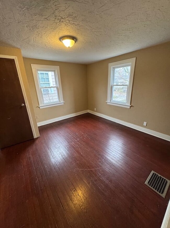 Photo - 4022 Weisser Park Ave