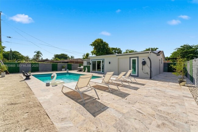 Photo - 251 N 71st Ave